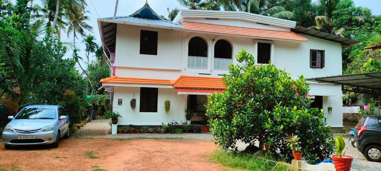 Munroe Lagoons Kollam